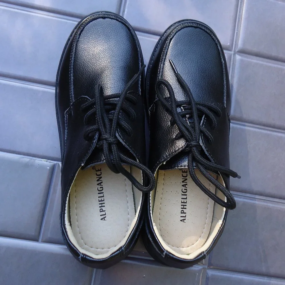 NWOT. SIZE 22.5 / 35. Alpheligance Boy's Kids Black Oxford Leather Dress Shoes.